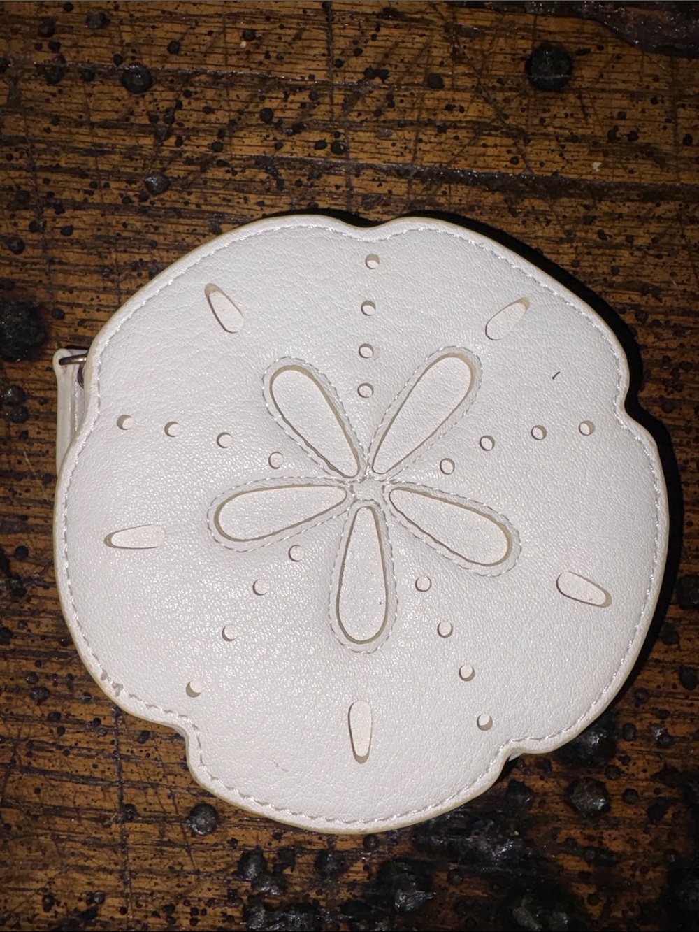 LC Lauren Conrad Cream Sand Dollar Coin Pouch